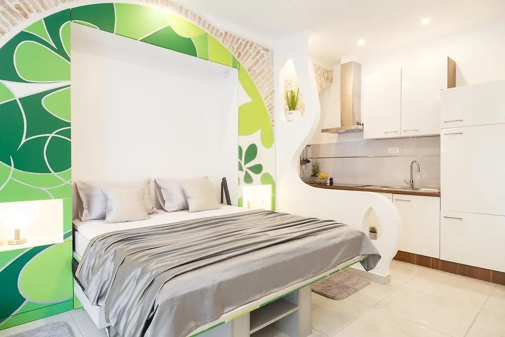 Apartment Males Split 0*,  Croatia